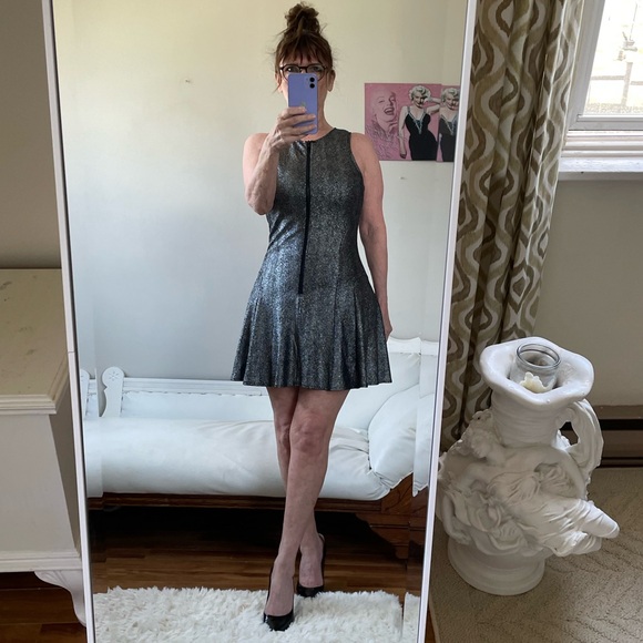 DO+BE Dresses & Skirts - BLACK SILVER SKATER DRESS SLEEVELESS EXPOSED FRONT ZIPPER TEXTURE STRETCH